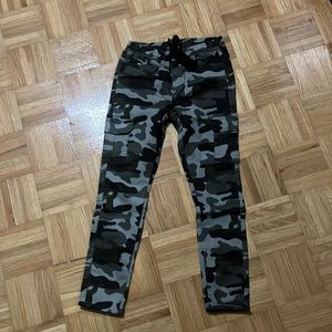 Slim fit cargo pants